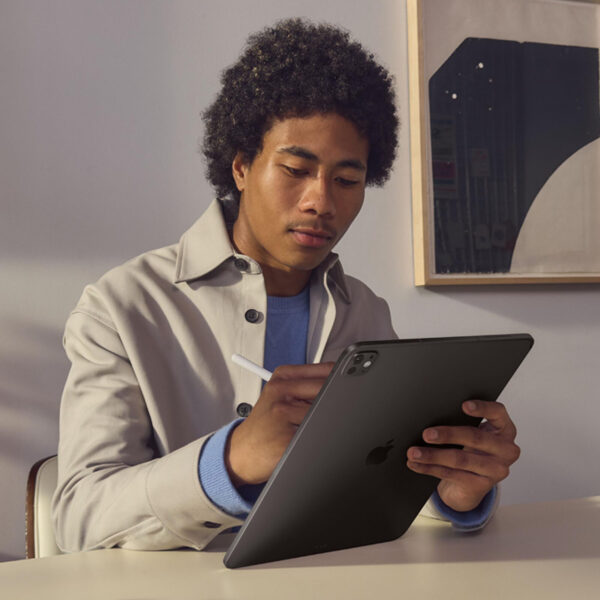 Apple iPad Pro M5 13 pouces 256 Go Wi‑Fi Argent